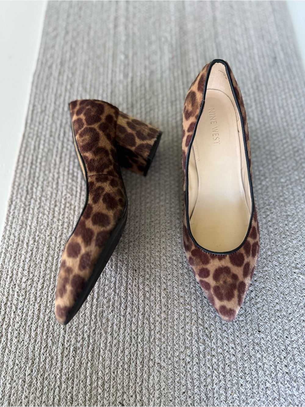 Nine West Brown Black Cheetah Print Faux Fur Pointed Toe Block Heels Sz 7